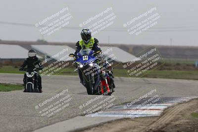 media/Nov-29-2025-TrackDaz (Sat) [[10ae2d9bce]]/C Group/Session 4 (Wheelie Bump)/